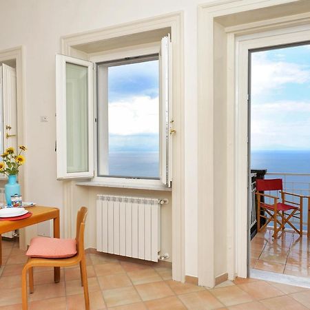 Lady Gilda Apartment Conca dei Marini Bagian luar foto